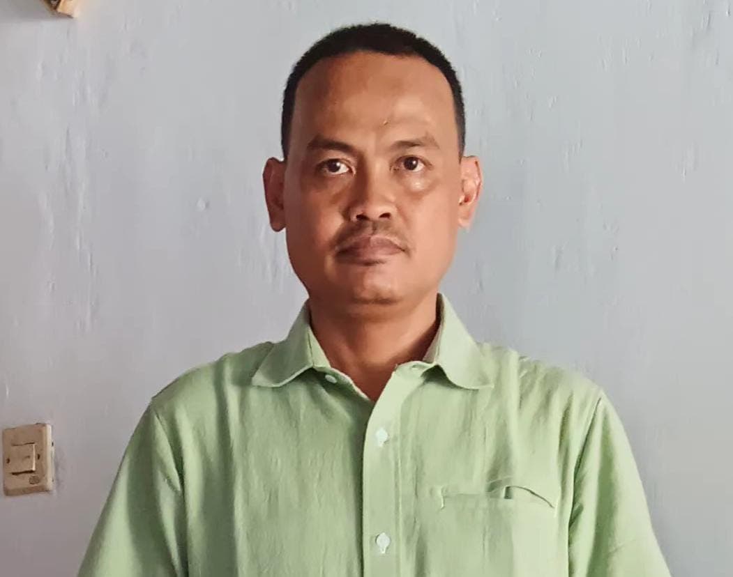 Ustadz Nur Rohmat
